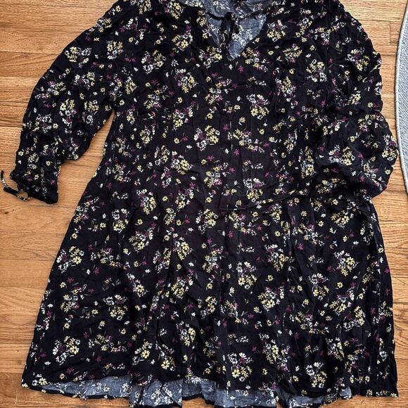 Torrid Women's Black Tie Neck Floral Print Challis Smocked Waist Dress Size 4 - Picture 1 of 7